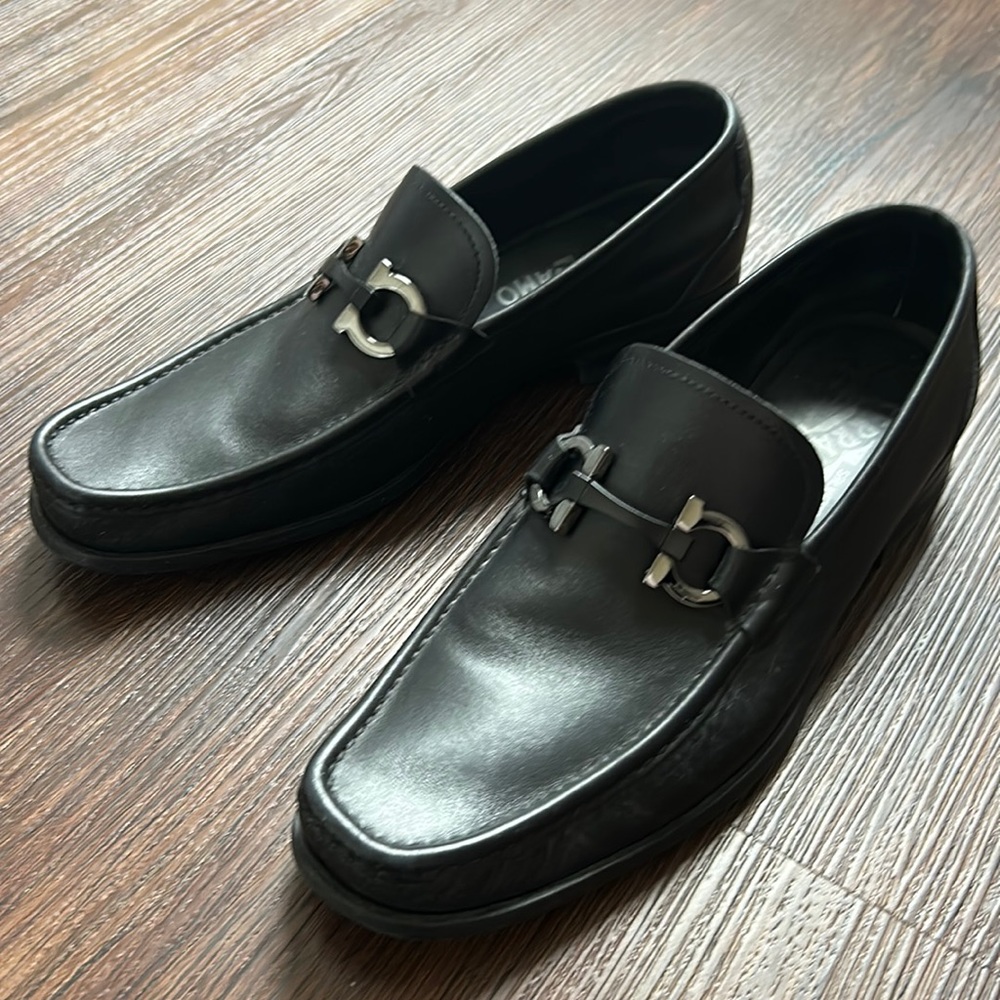 Black Men’s Salvatore Ferragamo 7.5 shoes